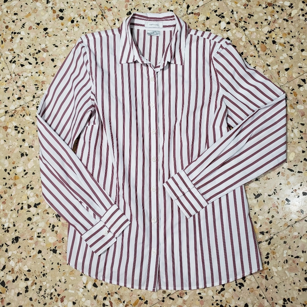 Van Heusen Button Down shirt Size M